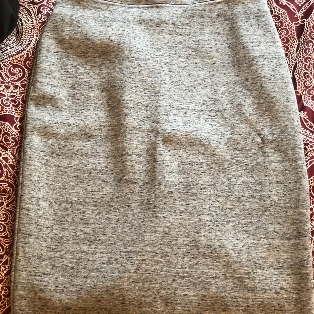 2/20$ Knee lenth skirt